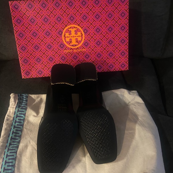 BRAND NEW IN BOX! Tory Burch Perfect Black Ruby Pump sz 6 NEVER WORN! - Picture 4 of 6